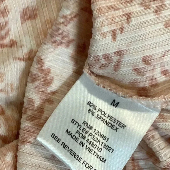 Pink Rose Size Medium Crop Button Front Top. New With Tags - Picture 6 of 7